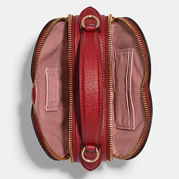 Heart Crossbody In Colorblock - Picture 9 of 9